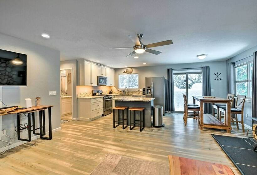 Dog Friendly Arnold Home, 2 Mi To Lake!