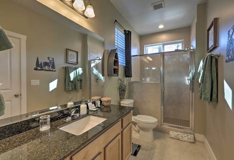 Flagstaff Family Hideaway W/ Guest House!