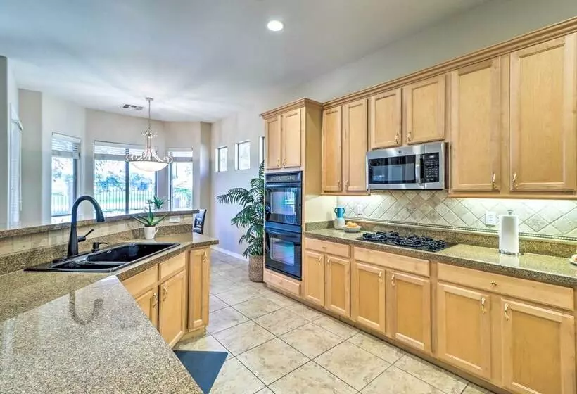 Pool & Putting Green: Goodyear Home On Golf Course