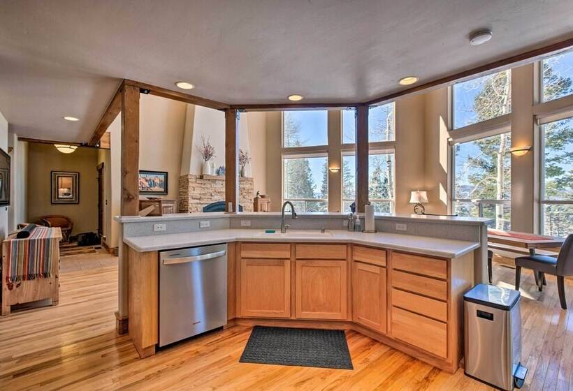 Spacious Angel Fire Home W/ Deck & Resort Perks!