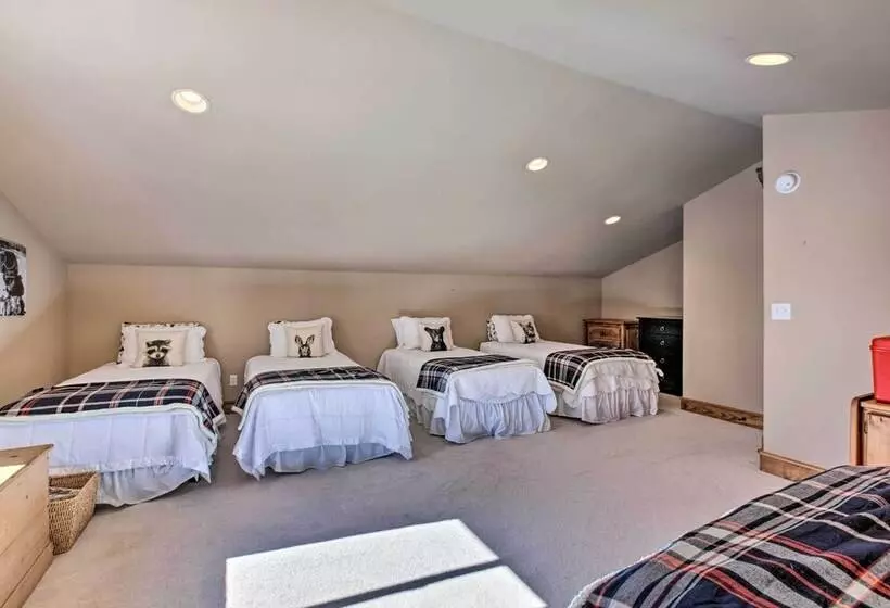 Spacious Angel Fire Home W/ Deck & Resort Perks!