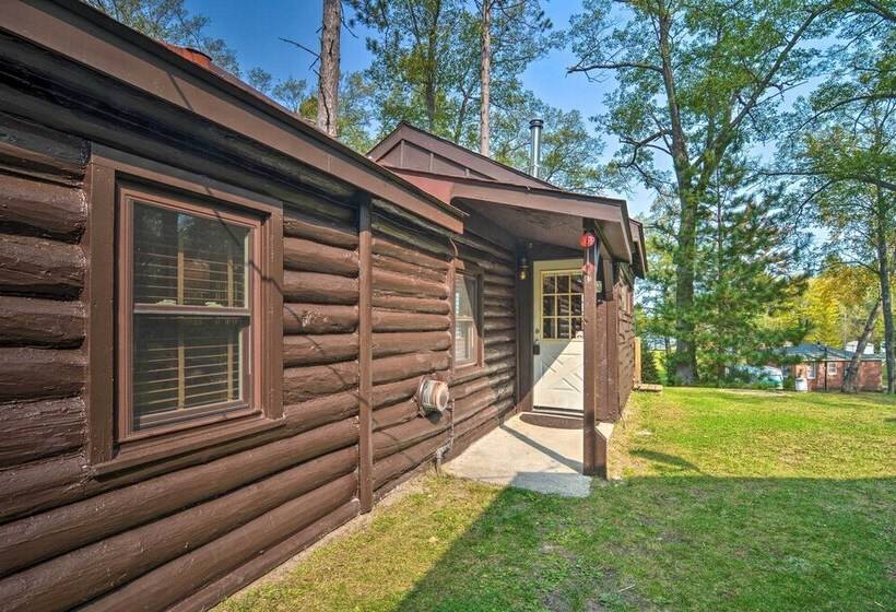 Lake Livin Cozy Cabin W/ Dock, Tiki Bar, 2 Kayaks