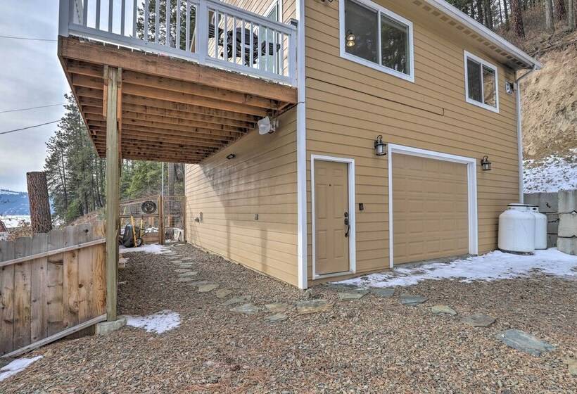 Lake Loon Hillside Cottage W/ Private Deck!