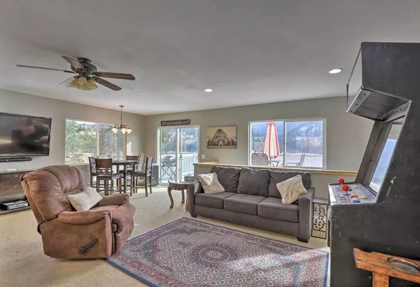 Lake Loon  Hillside  Cottage W/ Private Deck!