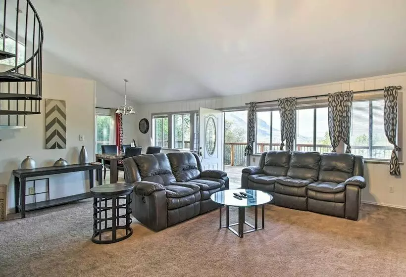 Lake View Home W/ Grill: Hike, Boat, Relax!