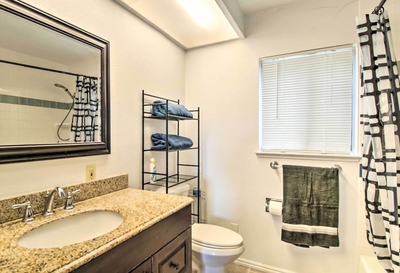 Lake View Home W/ Grill: Hike, Boat, Relax!