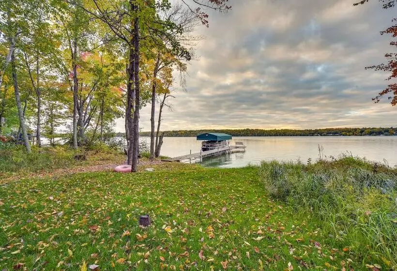 Lakefront Wisconsin Cabin With Boat Dock!