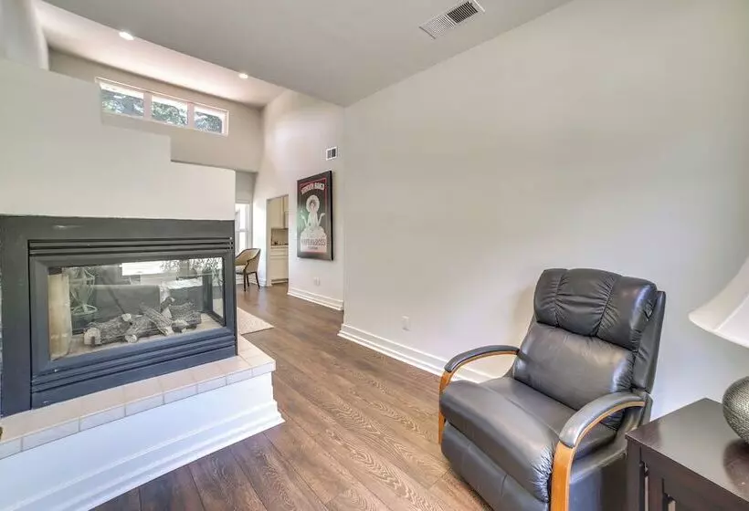 Chic California Escape W/ Pool, Hot Tub & Patio!