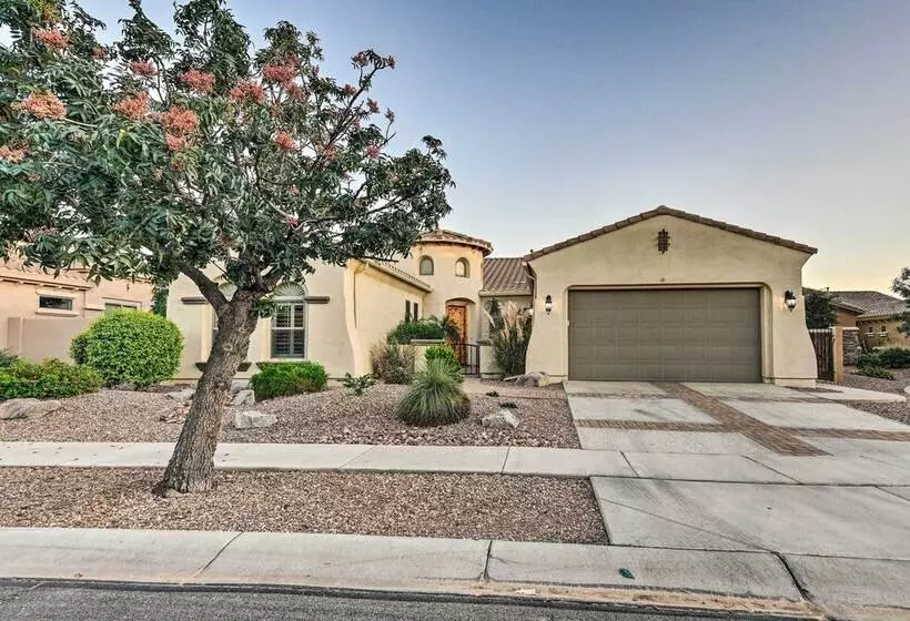 Luxe Gilbert Home W/ Heated Pool + Putting Green!