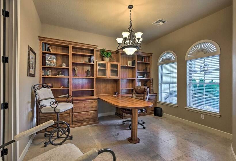 Luxe Gilbert Home W/ Heated Pool + Putting Green!