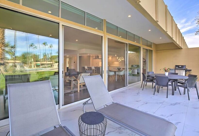 Luxe Palm Desert Home: Patio, Grill & Mtn Views!