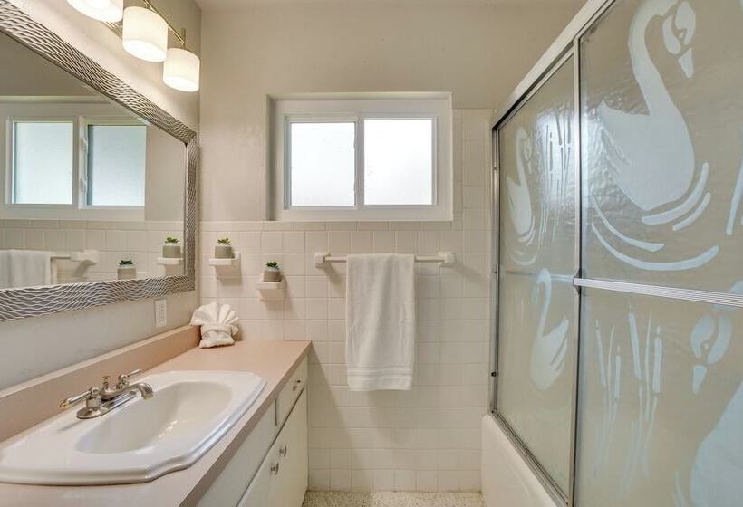 Luxe Waterfront Oasis W/ Dock   Direct Lake Access