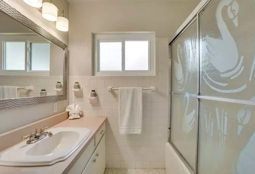 Luxe Waterfront Oasis W/ Dock   Direct Lake Access