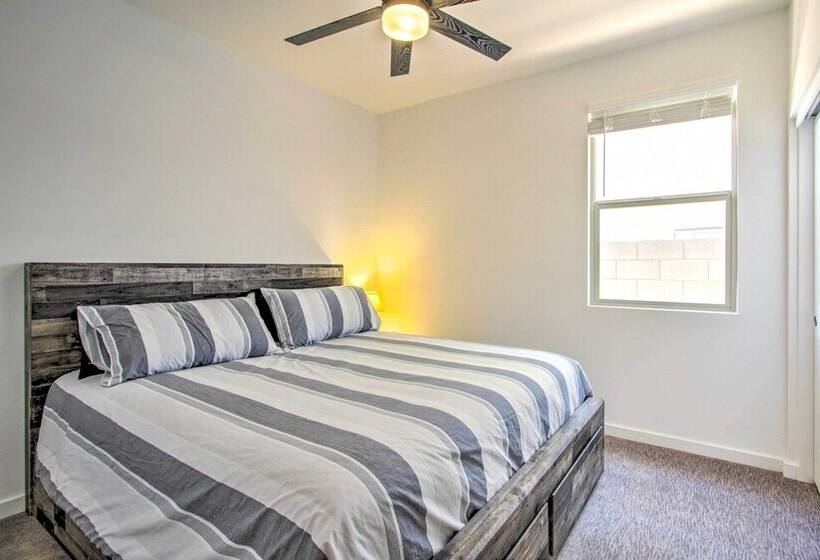 Surprise Vacation Home W/ Pool Access Near Golfing