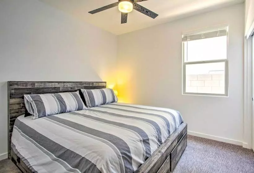 Surprise Vacation Home W/ Pool Access Near Golfing