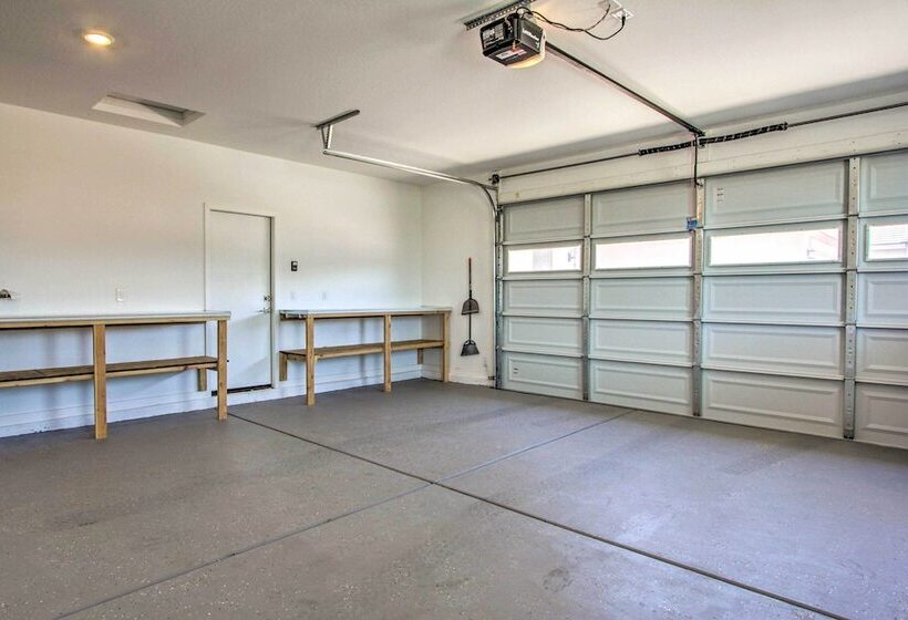 Surprise Vacation Home W/ Pool Access Near Golfing