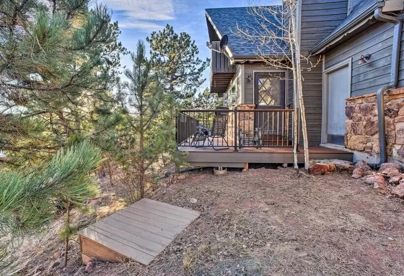 Mountain Haven  W/ Deck + Pikes Peak Views!