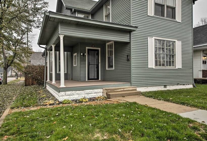 Historic Noblesville Home: Walk To Downtown Shops!