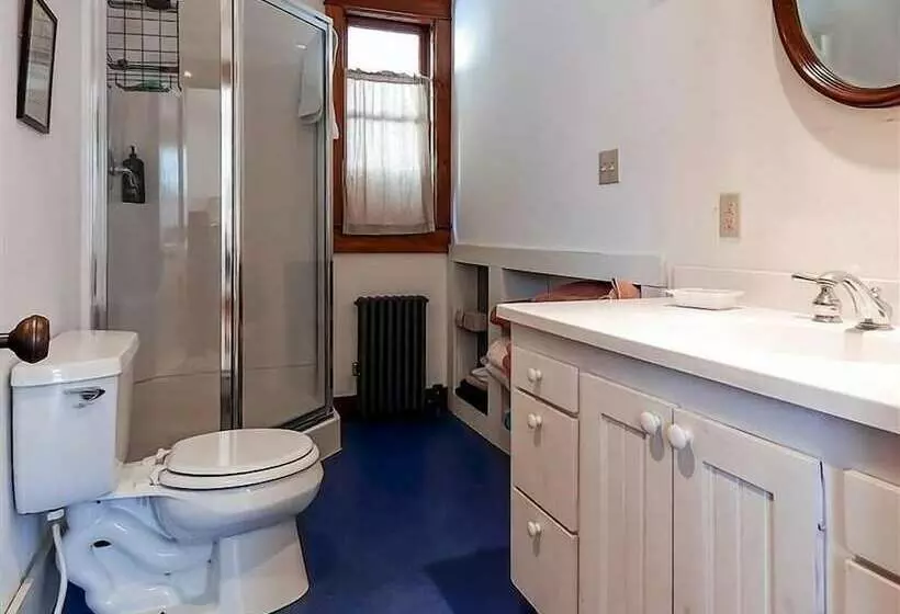 Pastoral Pittsford Home W/ Amazing Mountain Views!