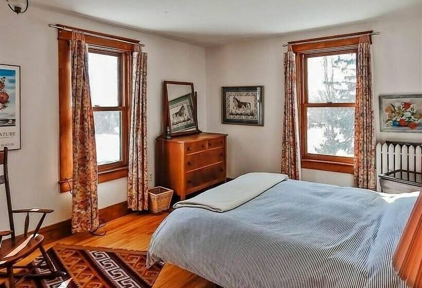 Pastoral Pittsford Home W/ Amazing Mountain Views!