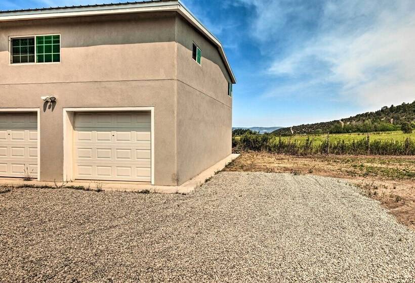 Peaceful Vadito Family Home Near Taos Valley!