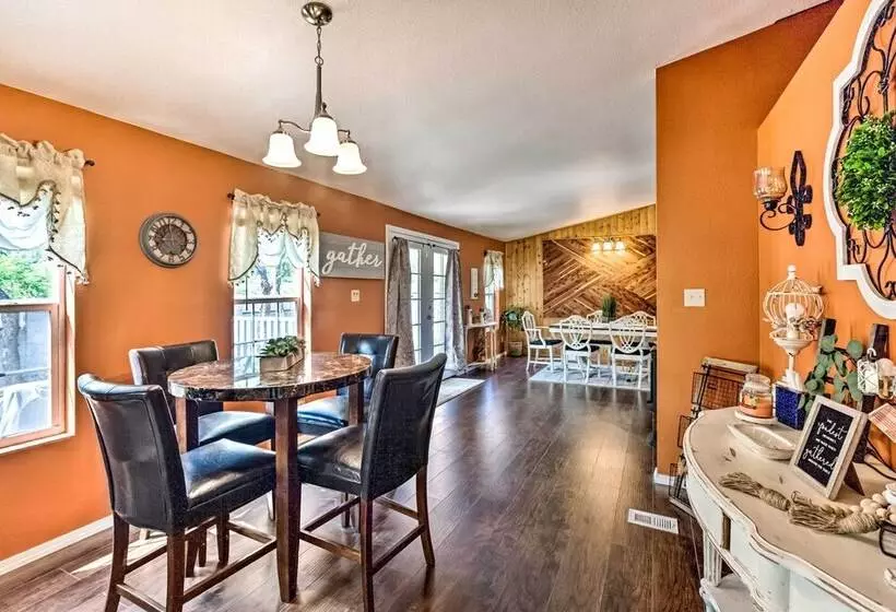 Peaceful Vadito Family Home Near Taos Valley!