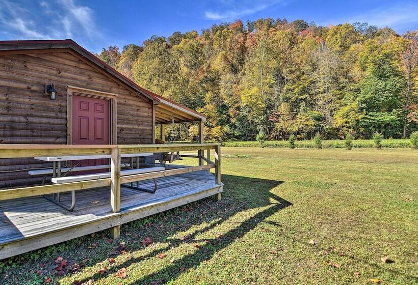 Pet Friendly Cabin W/ Fire Pit & River Access!