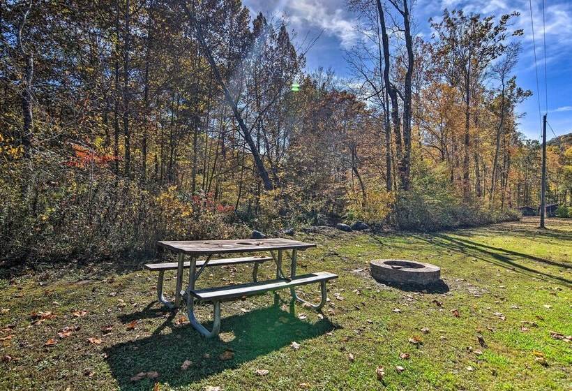 Pet Friendly Cabin W/ Fire Pit & River Access!