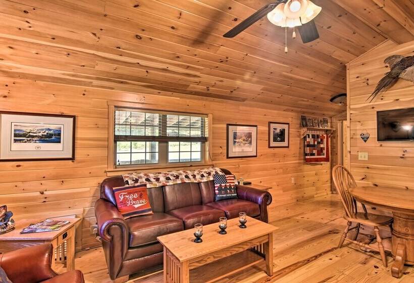 Pet Friendly Cabin W/ Fire Pit & River Access!