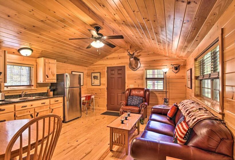 Pet Friendly Cabin W/ Fire Pit & River Access!