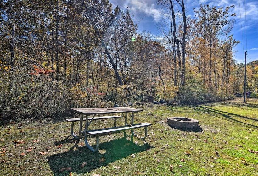 Pet Friendly Cabin W/ Fire Pit & River Access!