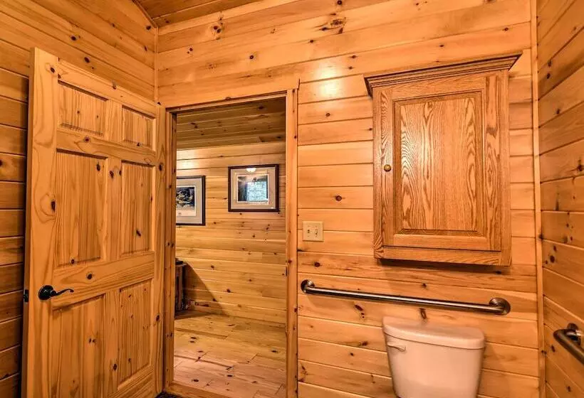 Pet Friendly Cabin W/ Fire Pit & River Access!