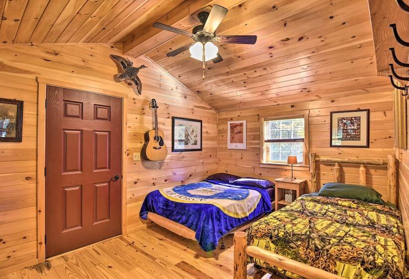Pet Friendly Cabin W/ Fire Pit & River Access!