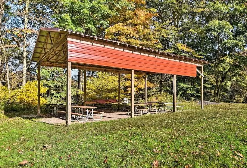 Pet Friendly Cabin W/ Fire Pit & River Access!