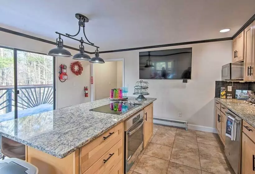 Pet Friendly Gilford Home By Gunstock Ski Mountain