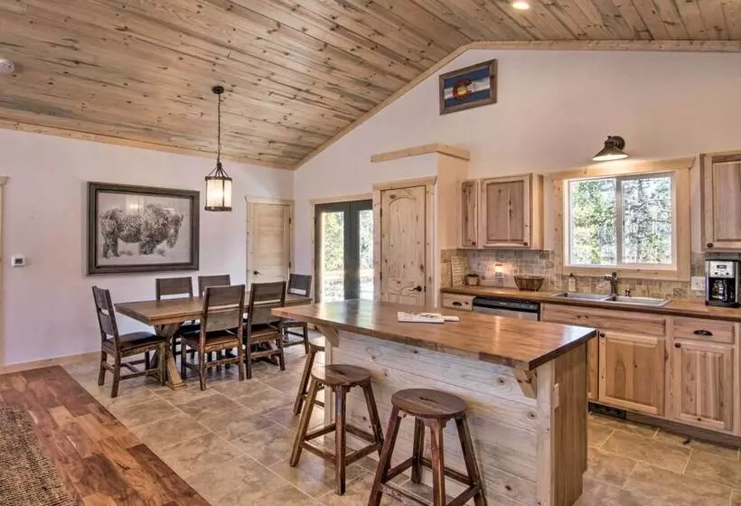 Quiet Mtn Cabin W/ Deck < 5 Mi To Fairplay Beach!