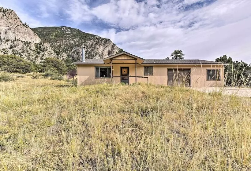 Remote Cabin: 3 Miles To Mt Princeton Hot Springs!