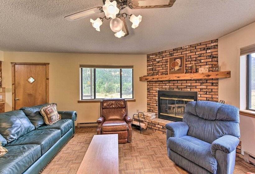 Remote Cabin: 3 Miles To Mt Princeton Hot Springs!