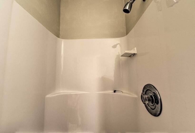 Remote Cabin: 3 Miles To Mt Princeton Hot Springs!