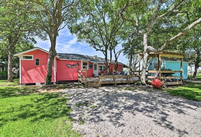 Renovated Sargent Cabin W/ Furnished Deck & Dock!