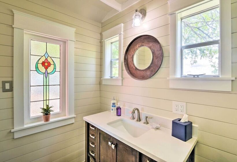 Renovated Sargent Cabin W/ Furnished Deck & Dock!