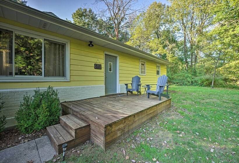 Renovated, Spacious Retreat In Union Pier!