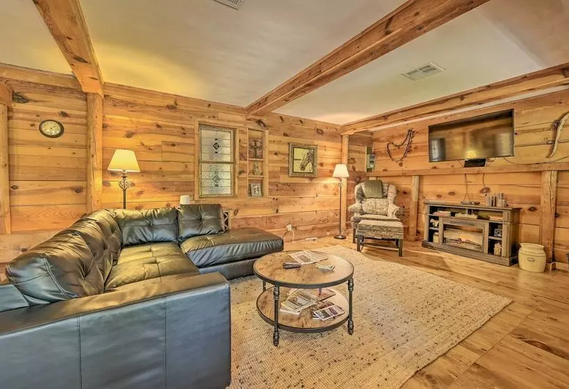 Rustic Munds Park Cabin W/ Nat L Forest Views
