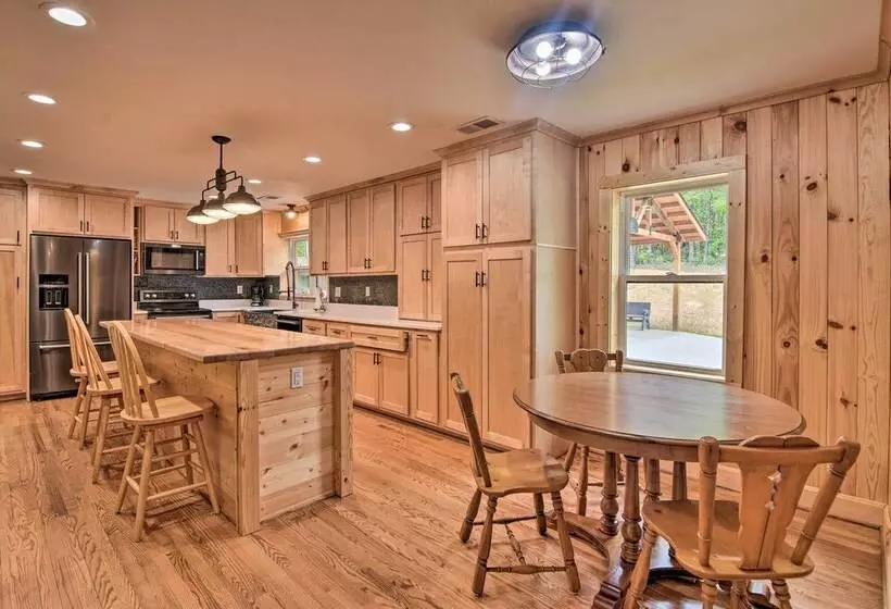 Rustic Sunset Escape On 67 Acres: Outdoor Kitchen