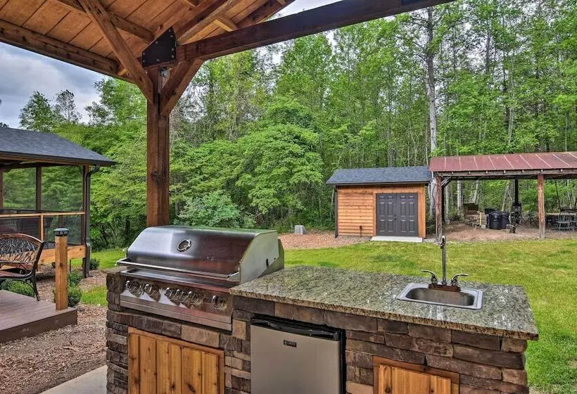 Rustic Sunset Escape On 67 Acres: Outdoor Kitchen
