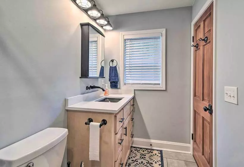 Rustic Sunset Escape On 67 Acres: Outdoor Kitchen