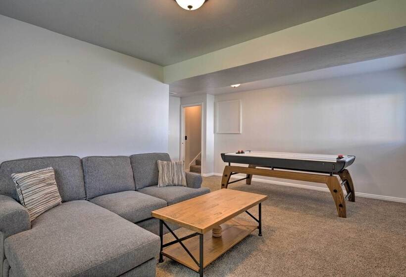 Salt Lake City Area Home <20mi To Snowbird & Alta