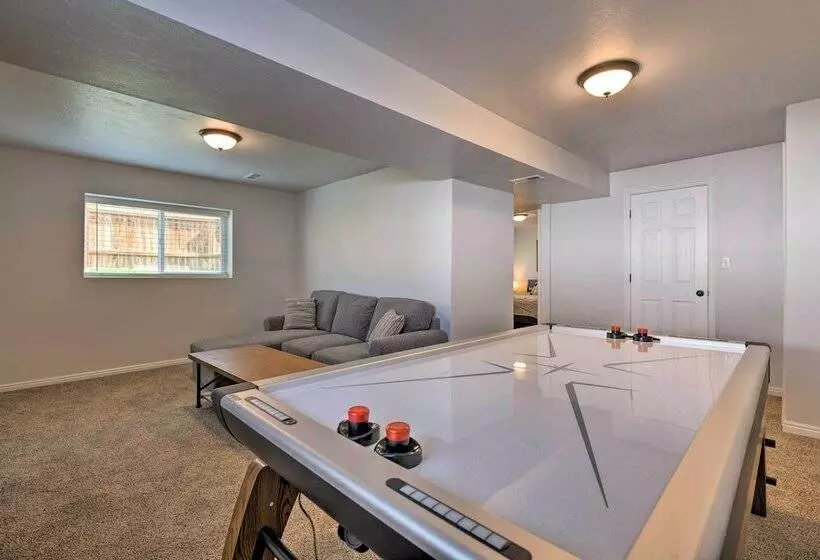 Salt Lake City Area Home <20mi To Snowbird & Alta