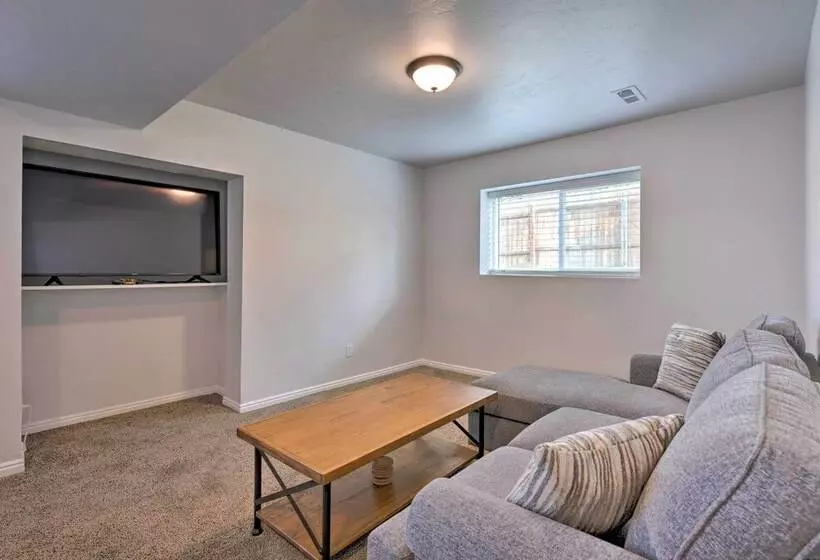 Salt Lake City Area Home <20mi To Snowbird & Alta