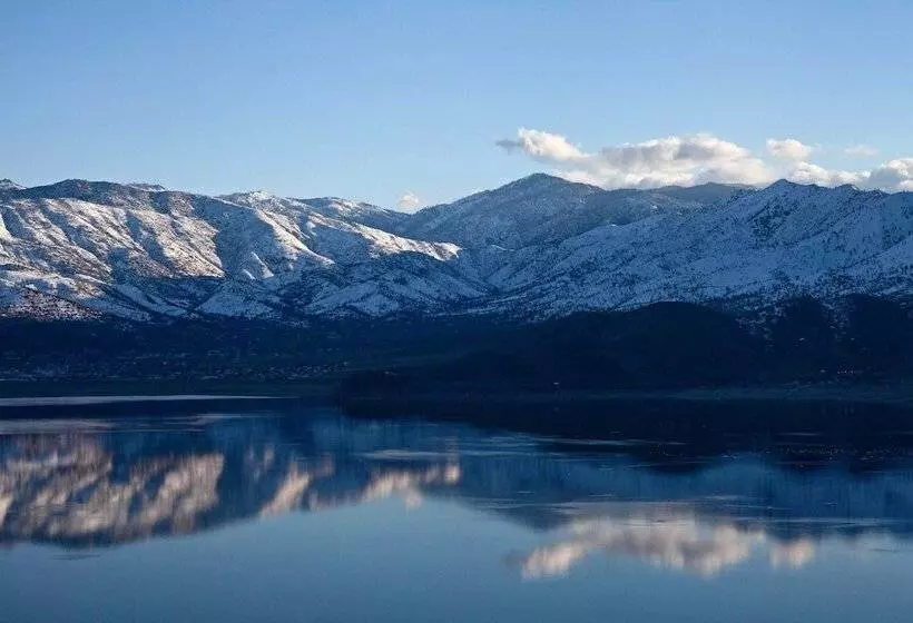 Scenic Kernville Home   Walk To Downtown & River!